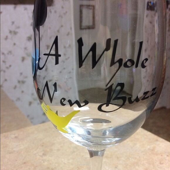 Disney Aladdin Jasmine wine glass - Picture 2 of 2